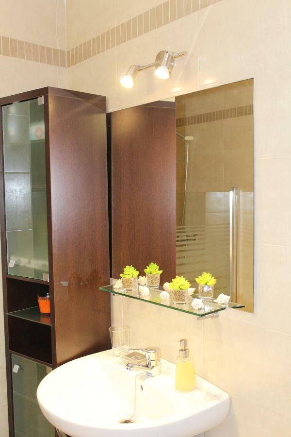 Apartamento Centro Apartment กาดิซ ภายนอก รูปภาพ